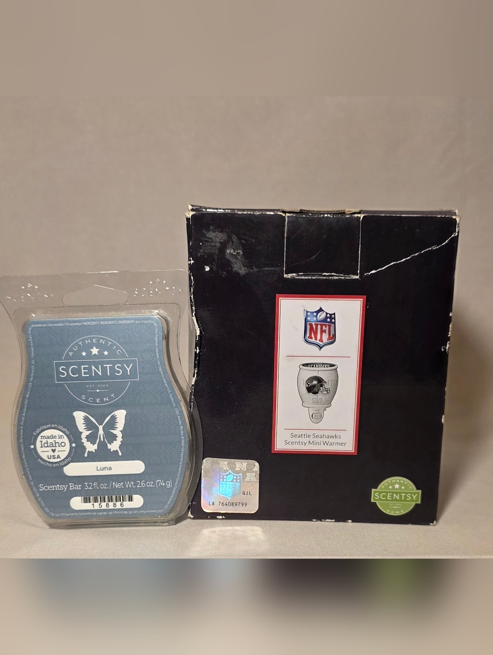 NFL Seattle Seahawks Mini Warmer & Luna Scentsy Bar